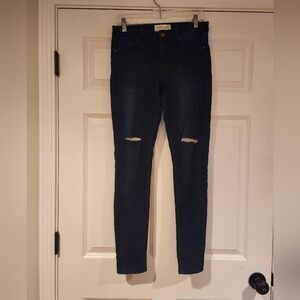 Eighty Two stretchy ripped knee skinny jeans 9
